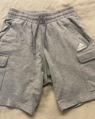 Adidas pantaloncini grigi taglia Small