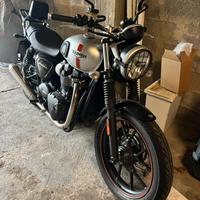 Triumph street twin 900