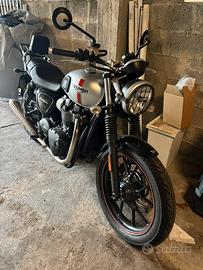Triumph street twin 900