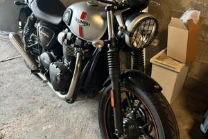 Triumph street twin 900