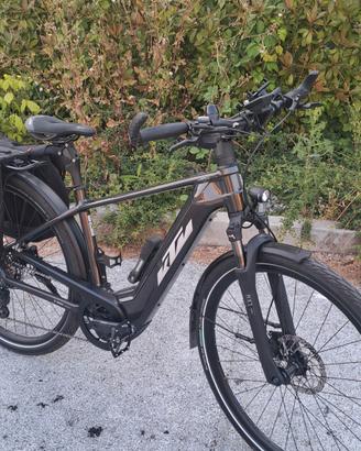 KTM..PEDALATA ASSISTITA