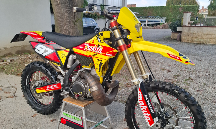 Suzuki rme 250 2t targata