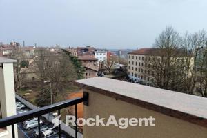 PRESTIGIOSO APPARTAMENTO PANORAMICO CON VISTA SUL