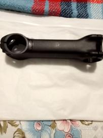 Attacco manubrio giant 140 mm