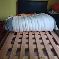 letto con testata imbottita, futon in omaggio