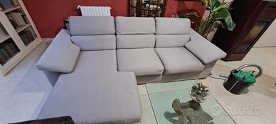 Divano grigio Prezioso casa