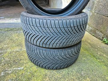 3 Gomme Toyo  4 Stagioni  235/40 R 18  95Y