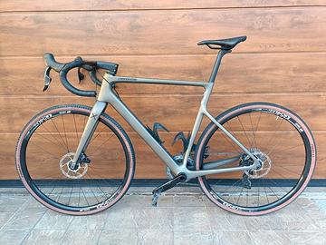 gravel cannondale supesix evo 