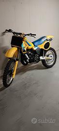 Suzuki RM 250 - 1983
