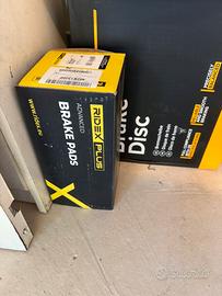 Dischi pasticche freni anteriori peugeot traveller