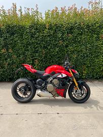 Ducati Streetfighter V4S