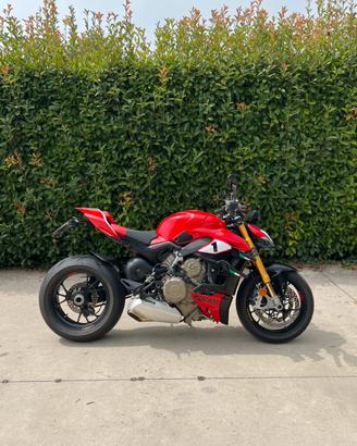 Ducati Streetfighter V4S