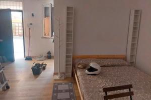 MONTEVERDE MONOLOCALE ARREDATo CON GIARDINO PRIVAT
