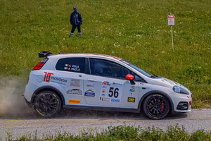 Fiat grande punto abarth rally racing start plus