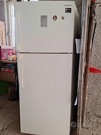 Frigorifero Samsung RT4K6330EF