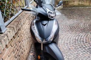  Honda sh 300 I sport