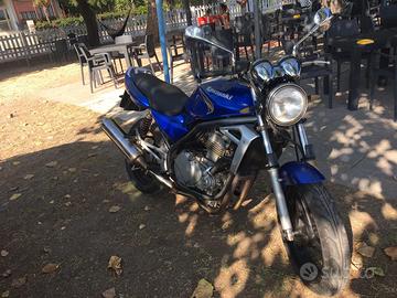 Kawasaki ER-5 2006 18°000 km gomme nuove -