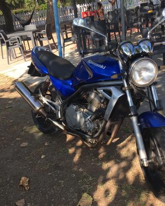 Kawasaki ER-5 2006 18°000 km gomme nuove -
