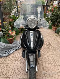 PIAGGIO BEVERLY 300