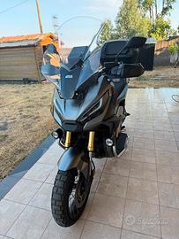 Honda X-ADV 750  (Aprile 2022)