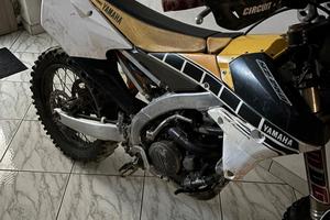 yamaha yzf 250 cross  60esimo annivrsary