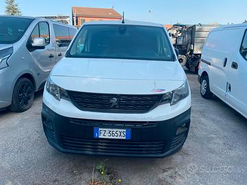 PEUGEOT PARTNER (C18)