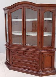 credenza con vetrina