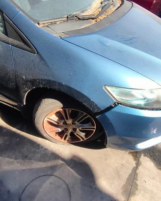 HONDA INSIGHT 2010 PARAFANGO ANTERIORE DX
