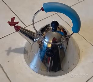 alessi 9093  Bollitore con manico azzurro 