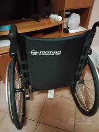 Carrozzina a rotelle superleggera