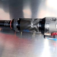 Rock Shox Deluxe Select+ TRUNNION - DebonAir