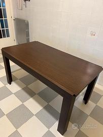 Tavolo da Pranzo Moderno Legno Scuro - Allungabile