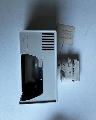 Faretto Erco HAL E27 binario