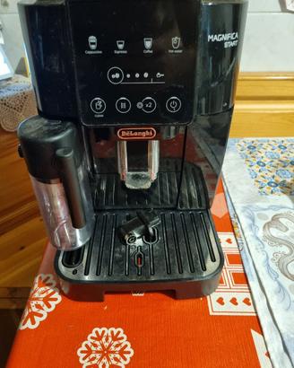 macchina caffè DeLonghi