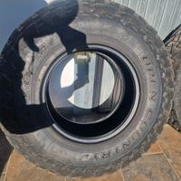 pneumatici toyo open country m/t 255/85 R16