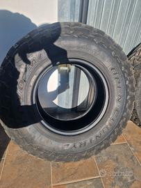 pneumatici toyo open country m/t 255/85 R16