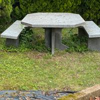 Tavolo da giardino in marmo