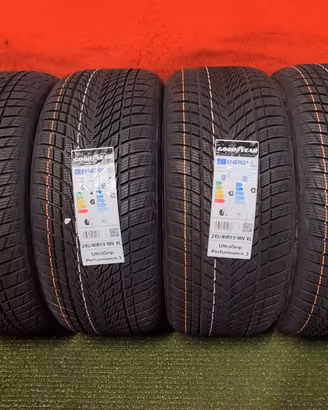 245 40 19 Gomme Invernali 2025 GoodYear 245 40R19
