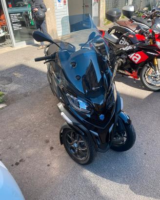 Piaggio mp3 400 hpe 2023 - Patente B