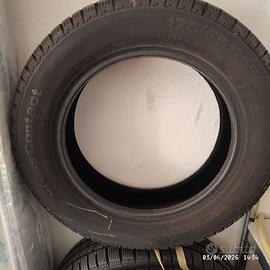Treno di gomme inutilizzate