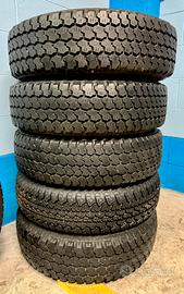 Suzuki Samurai Santana gomme