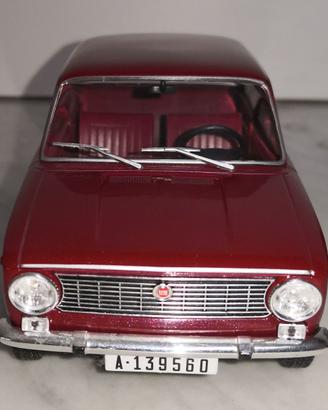DIECAST MODEL 1/24 SEAT 124L (1969)