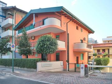 Giada trilocale 6 pax 2 bagni vicino mare 6-9/9