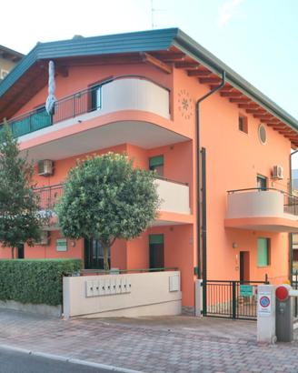 Giada trilocale 6 pax 2 bagni vicino mare 6-9/9