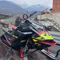 Ski Doo summit X 850 turbo 2021
