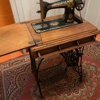 Macchina da cucire Singer primi 900