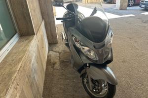 Suzuki Burgman 400