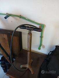 Pompa per gonfiare gomme bicicletta 