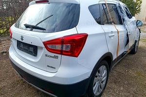 Suzuki s cross 