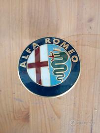 Fregio vecchia Alfa Romeo diametro cm 7,5